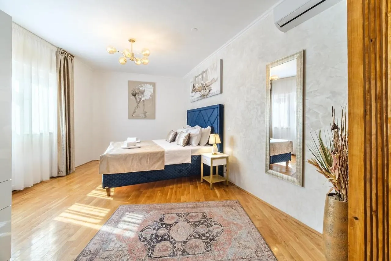 Lägenhet Luxury Apartmens Sebastijan&Karlo Split